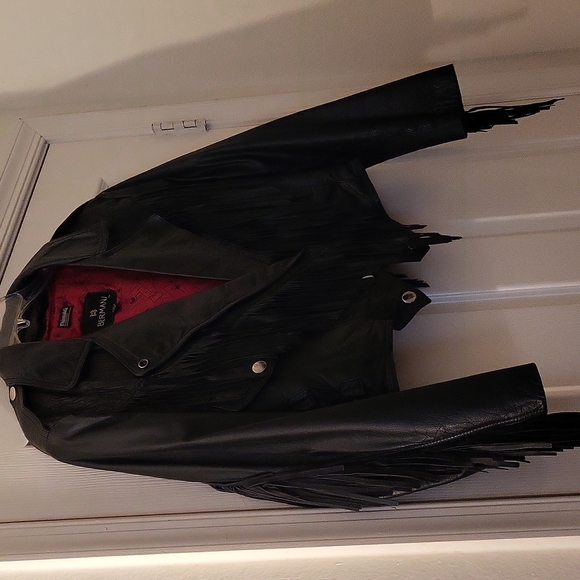 BERMANS 100% COWGIRL LEATHER JACKET.  THINSULATED ZIP VEST REMOVAL - Picture 3 of 14